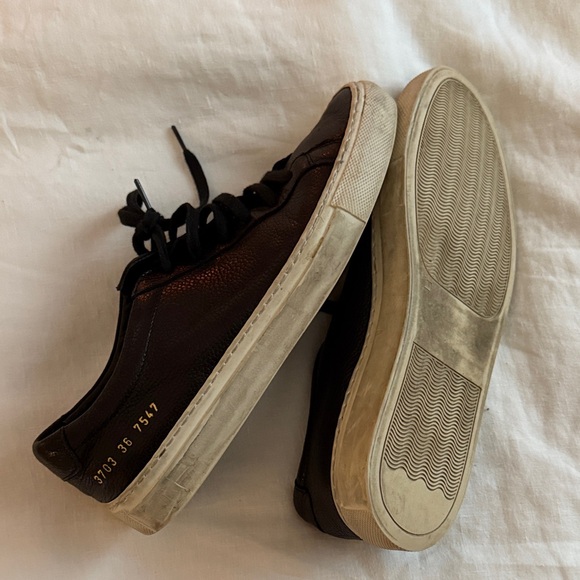 Common Projects Shoes - COMMON PROJECTS black sneakers 37 6.5